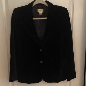 Buffums Classic Black Velvet Blazer